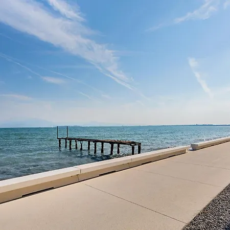 Apartment Residenza Miralago Iv By Wonderful Italy Desenzano del Garda