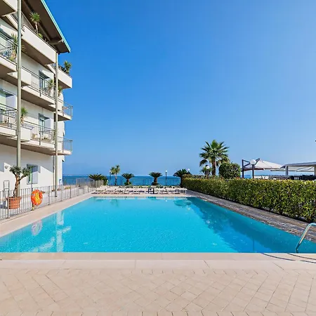 Residenza Miralago Iv By Wonderful Italy Apartment Desenzano del Garda