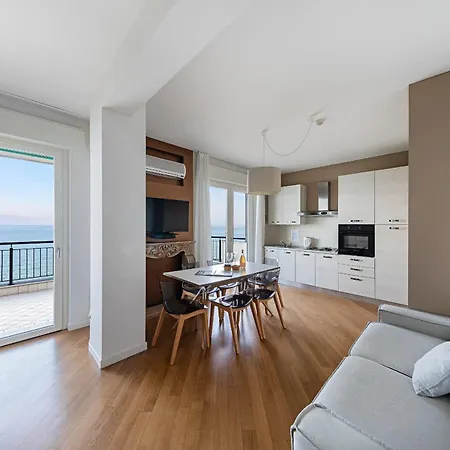 Apartment Residenza Miralago Iv By Wonderful Italy Desenzano del Garda